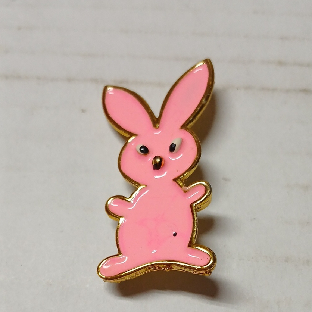 Vintage Signed BEATRIX Pink & Goldtone Enamel Bunny Rabbit Pin Brooch